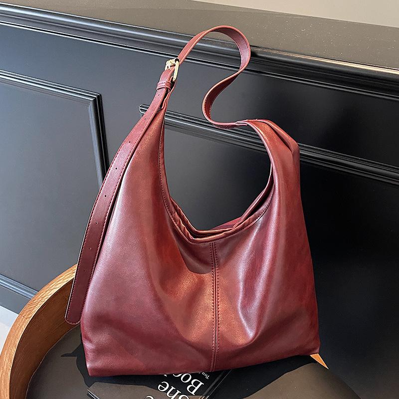 Autumn Premium Oil Wax Leather Shoulder Tote Bag Women's Fashion Commuter Vintage Large Capacity Underarm Bag