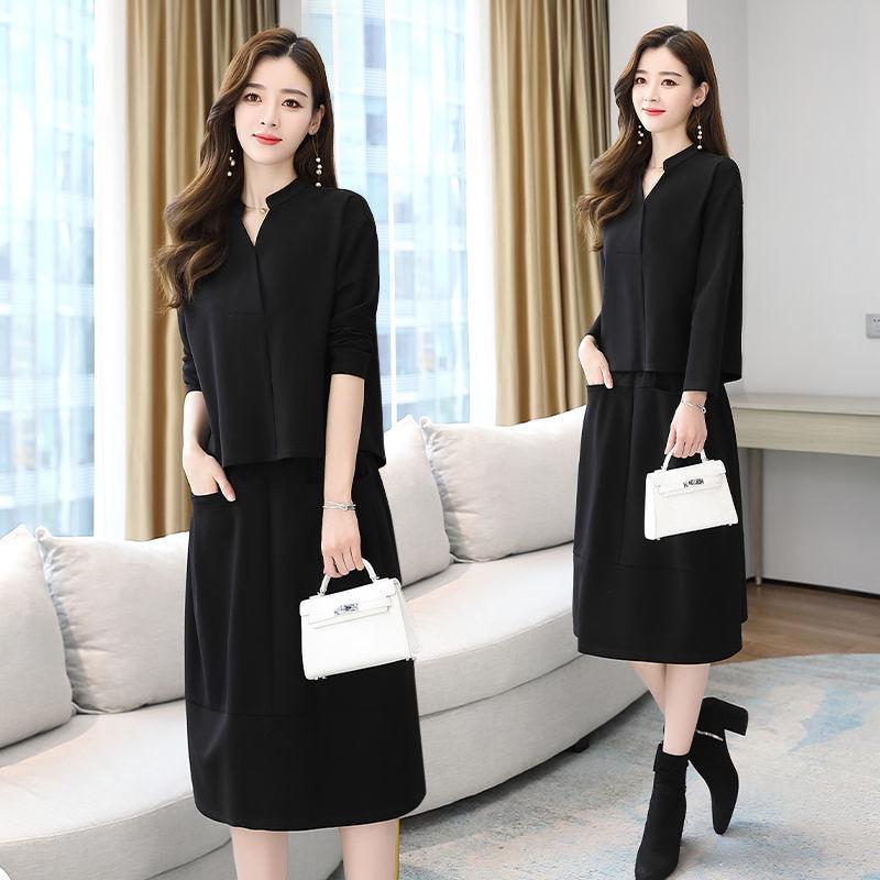 Women's Spring 2025 Fashion Slimming Two-Piece Dress Set - Stylish and Age-Reducing for Mature Women