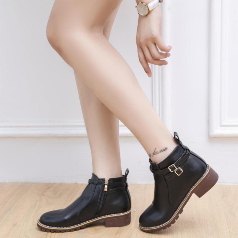 Autumn and Winter New Martin Boots Women's Low-heeled Belt Buckle Short Boots Women's Large-size Women's Boots