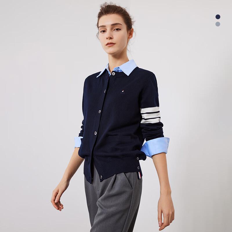 Navigare Women's Round Neck Knitted Cardigan