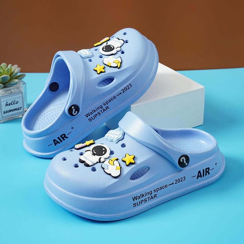 Children's Astronaut Hole Shoes, Boys, Middle-aged and Older Children Wear Non-slip Thick-soled Beach Shoes In Summer, Baby Cute Indoor