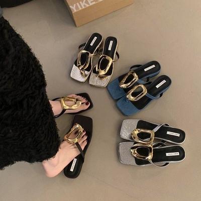 Mode Neu 2024 Luxus Damen Hausschuhe Sommer Strandmode Metall Zehensandalen Damen Pantoletten Hausschuhe Damen Ballerinas Sandalen Schuhe