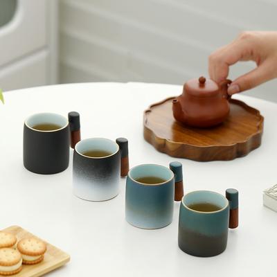 70 ml küçük kapasiteli seramik gradyan ahşap saplı latte kahve fincanı, kaba seramik Japon fırını yapımı kupa çay fincanı