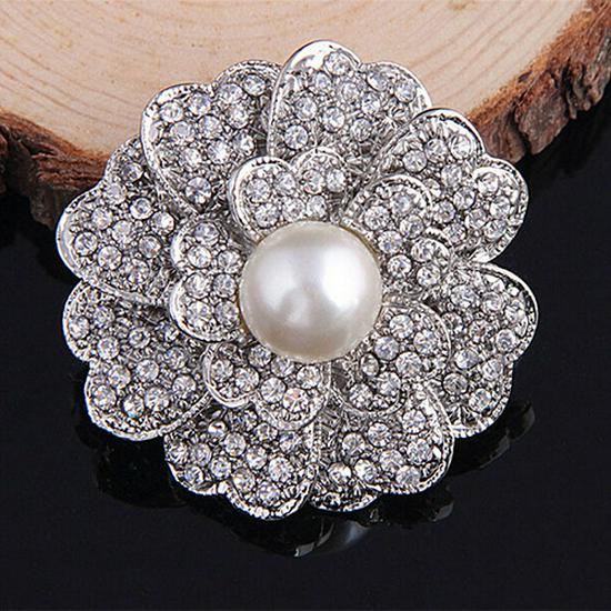 Elegant Double-Layer Rhinestone Flower Brooch with Pearl Inlay - Ideal Dress Accessory