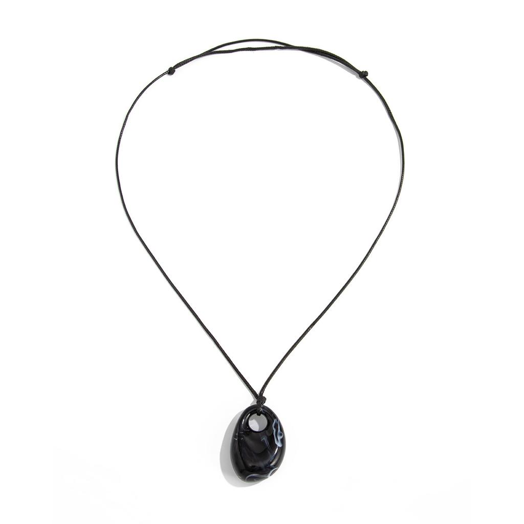 Modische unregelmäßige Anhängerkette für Damen Süß verstellbar Retro Schwarze Seil-Auszieh-Pulloverkette Schmuck Zubehör Geschenke