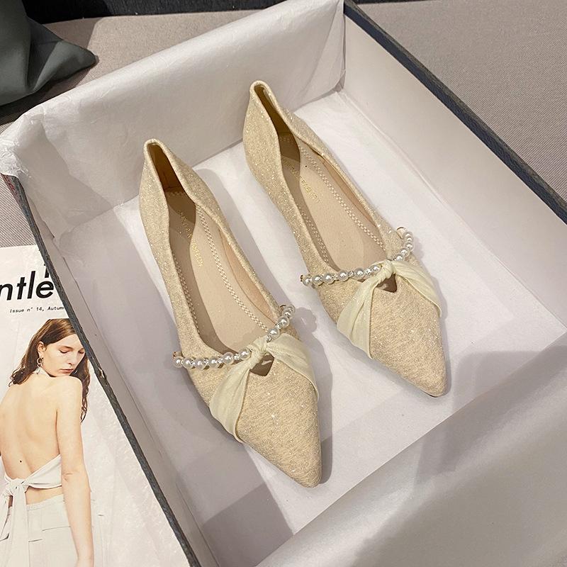 

Huiliya туфли-лодочки женские весенние новые темпераментные с острым носком на плоской подошве четырехсезонные туфли маленький ароматный ветер ladyshoes 23503 40 золотой