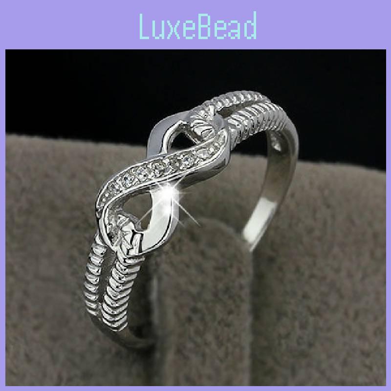 Elegant Silver Alloy Infinity Ring With Sparkling For Trendy Fashion Lovers