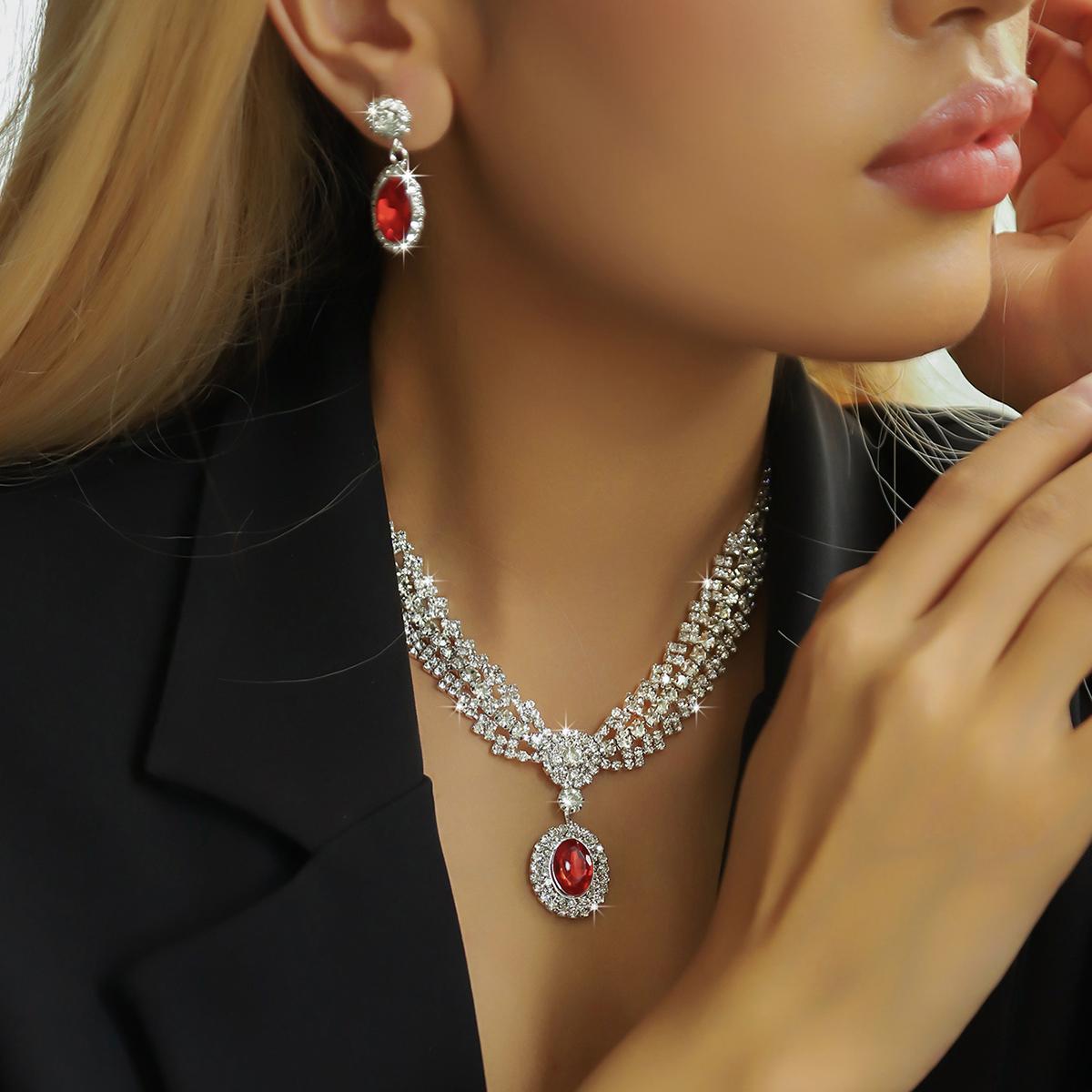 

3PC Women s Fashion Water Diamond Geometric Round Necklace Earrings Zircon Set Wedding Banquet Party Holiday Gift