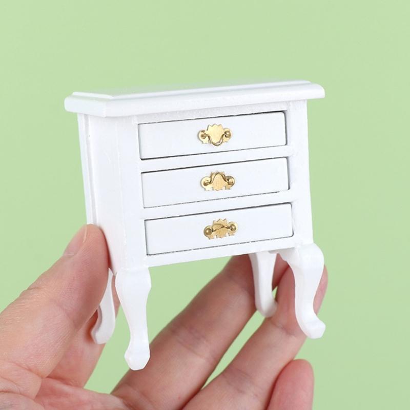 1: 12 Scale Wooden Doll house night table With Functional Drawer For Miniature Bedroom Scene Decoration