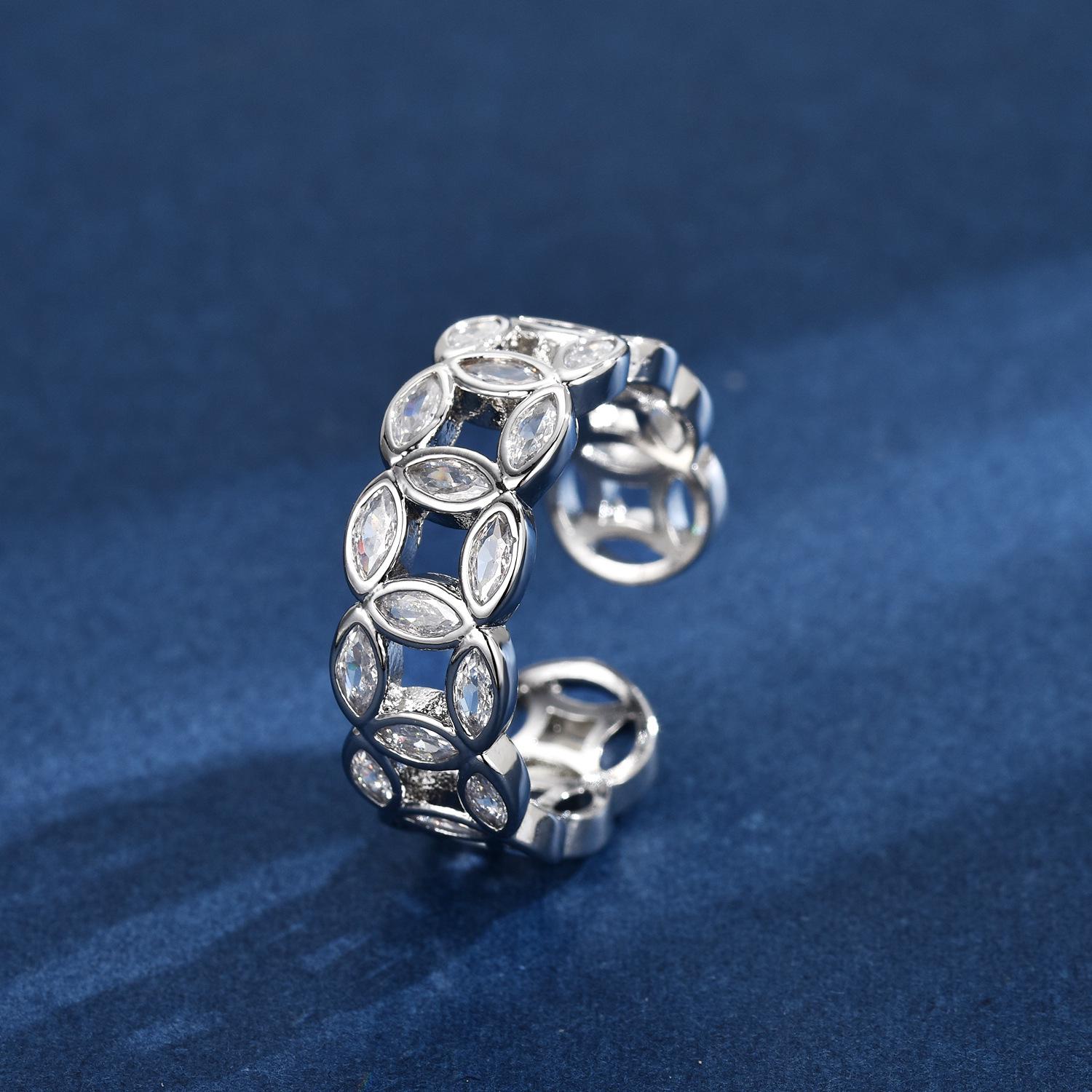 

Zircon Vintage Coin Adjustable Ring: Elegant, Versatile Jewelry for Women Adjustable Opening