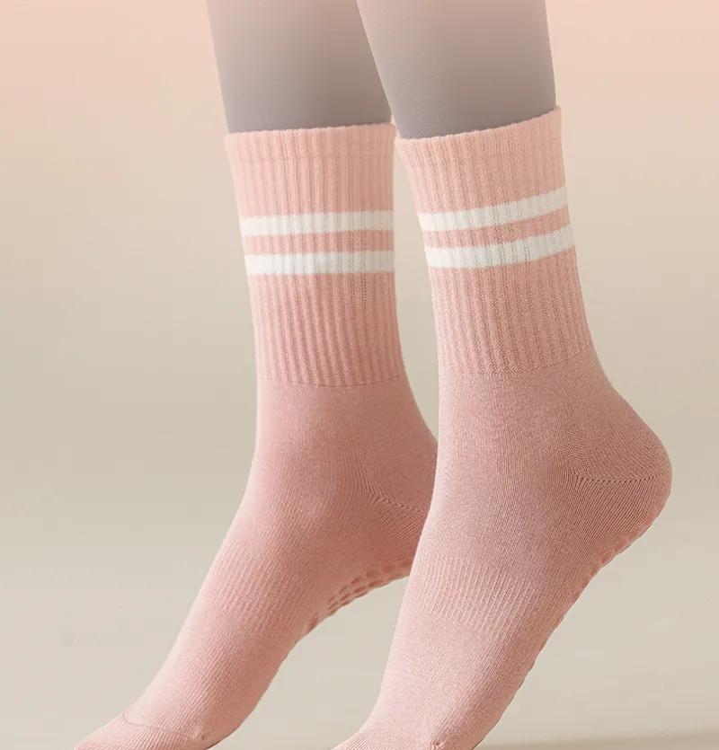 3pairs Yoga Socks Women Anti-skid Grips Mid-tube Bottom Breathable Fitness Dance Barre Workout Pilates Socks Anti Slip Silicone