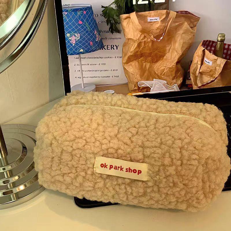 

Косметичка из овечьей шерсти, плюшевая сумка для хранения, милая сумка для канцелярских принадлежностей, большая вместительная сумка для хранения канцелярских принадлежностей, косметички бежевый