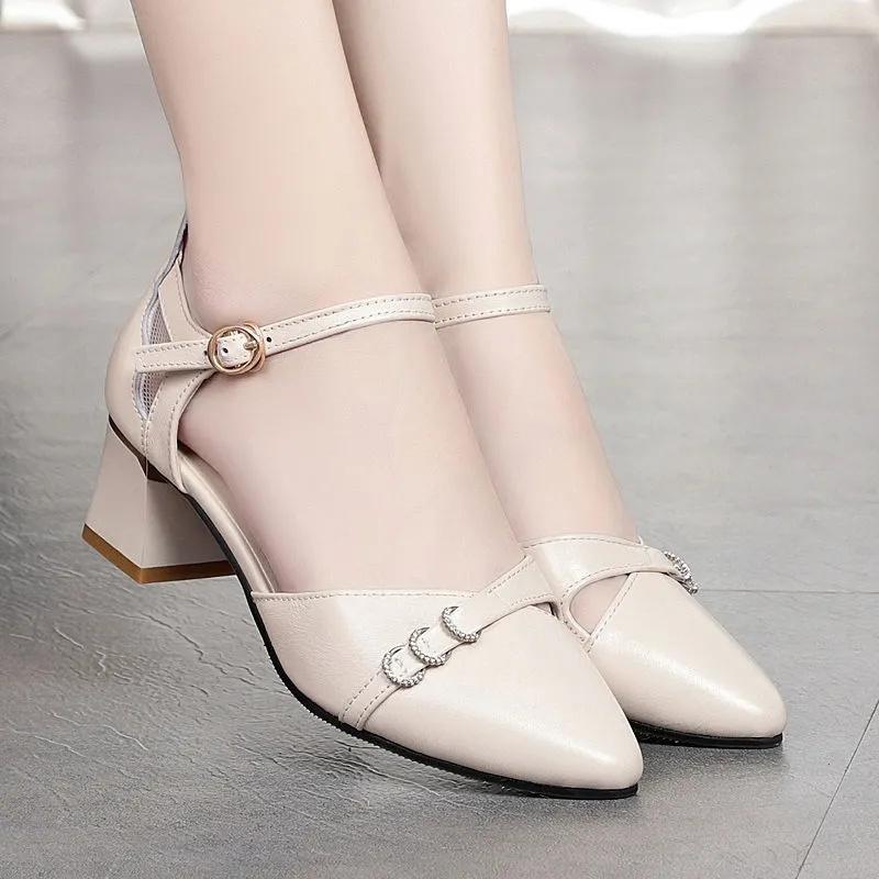 

Cresfimix sapatos femininas женские модные милые черные лакированные туфли с пряжкой на ремешке на квадратном каблуке для офисной вечеринки ba374 35