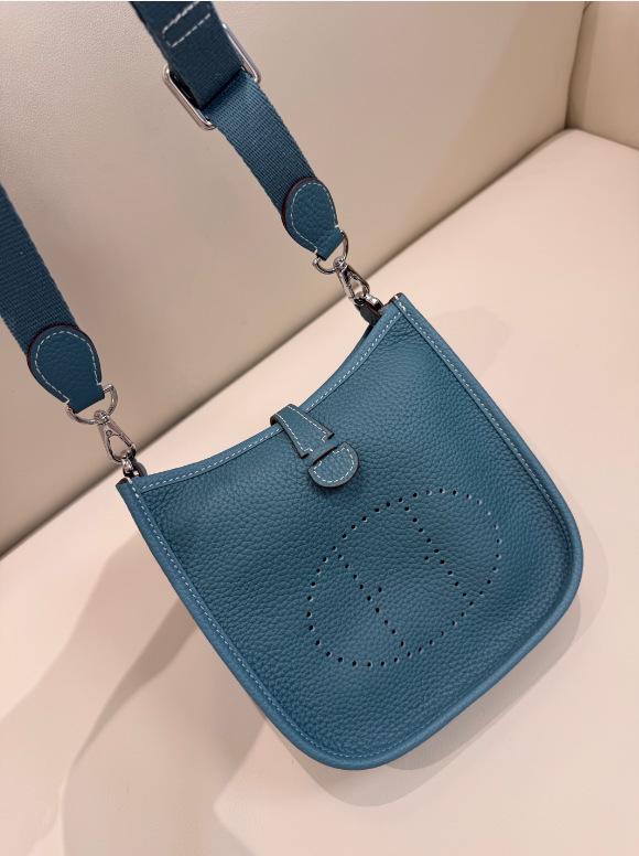 Evelyn Koeienhuid Crossbody Tas met Uitgesneden Ontwerp – Modieuze, Veelzijdige Enkelvoudige Schoudertas voor Dagelijks Gebruik