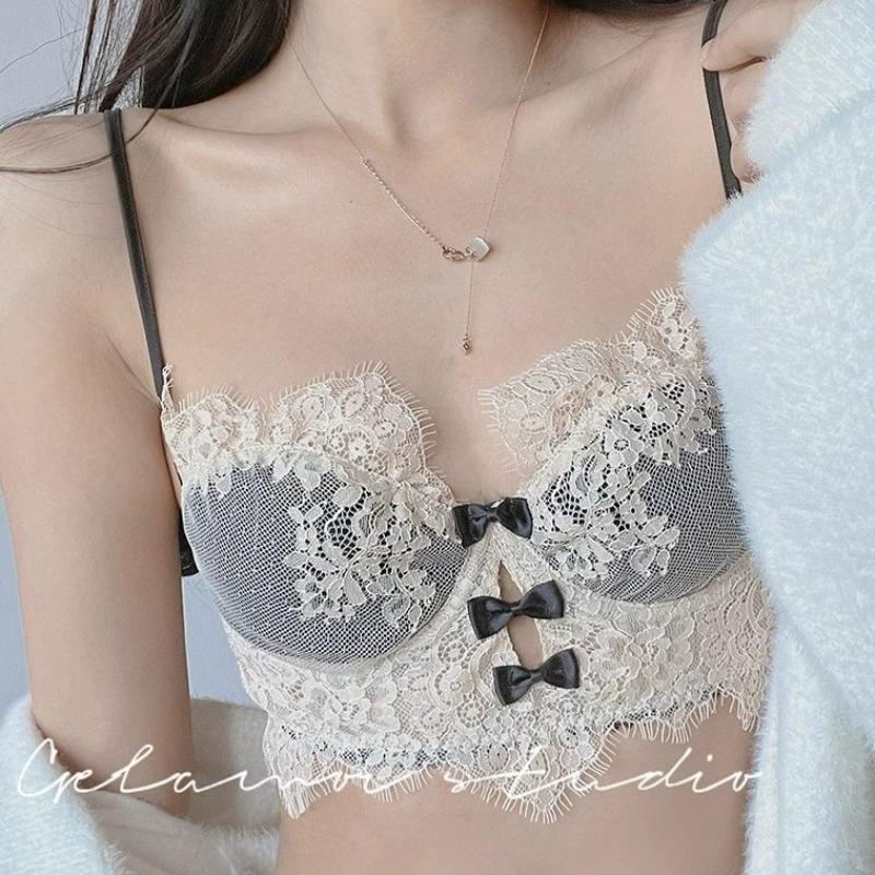 Grande Taille Femmes Printemps et Été Sexy Dentelle Froncée Gros Seins Montrer Petit Sous-vêtement