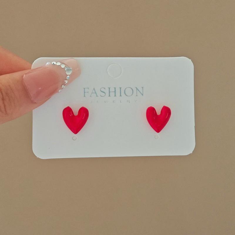 Orecchini Rossi Borchiati alla Moda Stile Hong Kong 2025 per Donna: Moda Elegante Autunno/Inverno di Alta Gamma