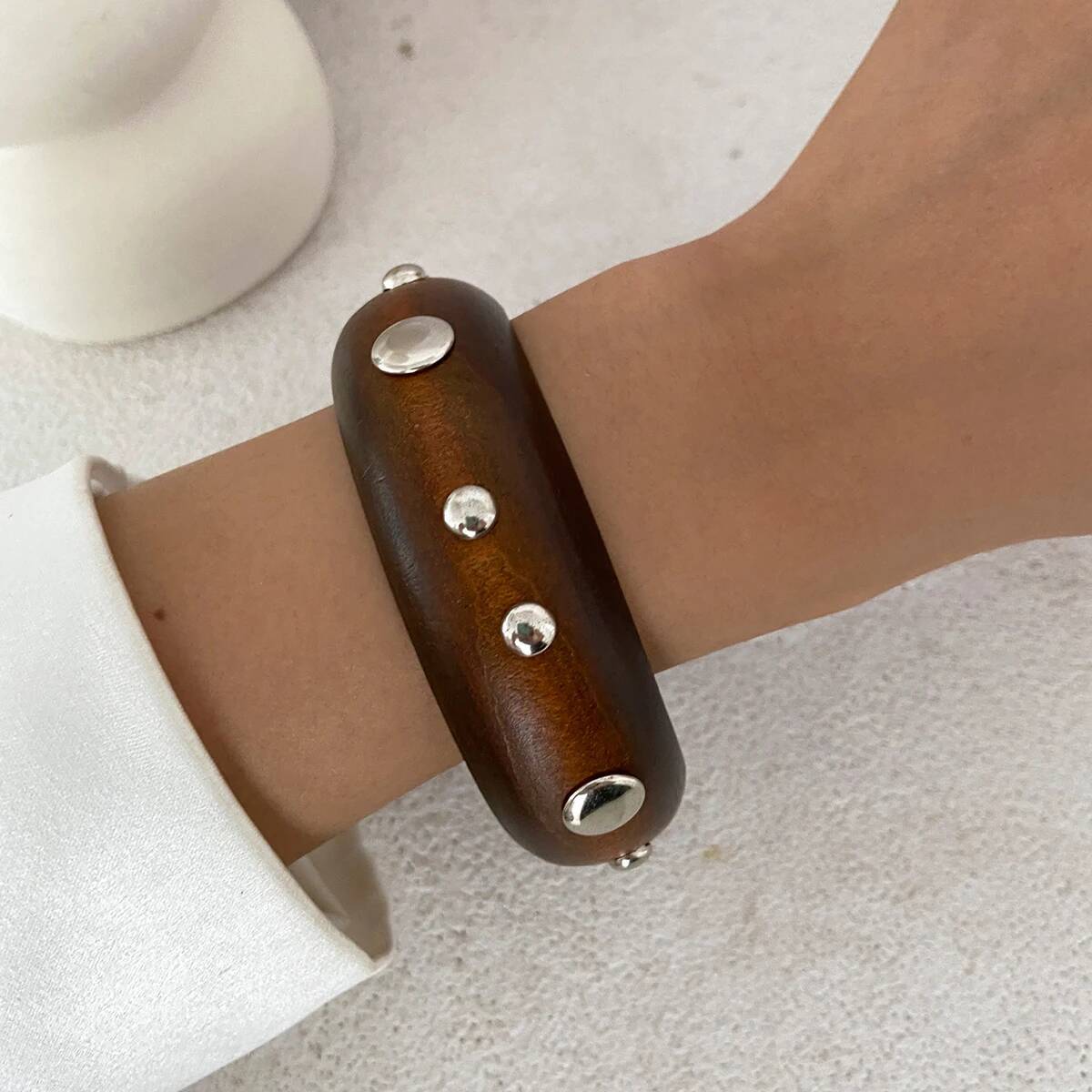 

Ingemark Retro Classic Geometric Round Wooden Bangle for Women New Trend Creative Charm Arm Bracelets Hand Jewelry Accessories