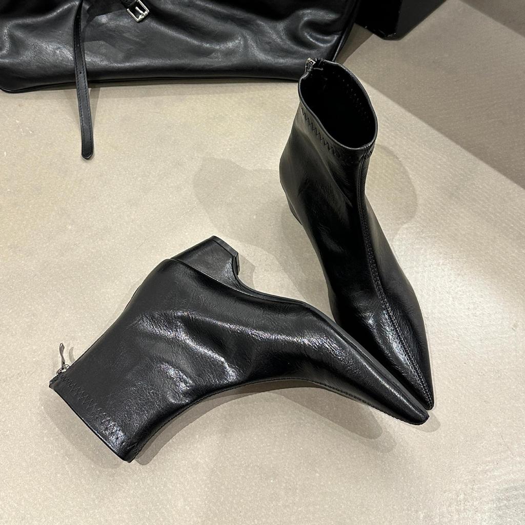 Pointed short boots women's 2025 new women's boots autumn and winter European and American boots medium heel shoes thick heel zipper thin boots