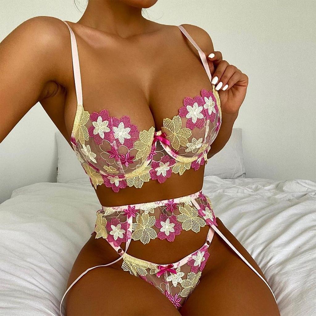 Women's Sexy  Lace Flower Embroidery Underwear Sexy Three-piece Suit With Steel Ring