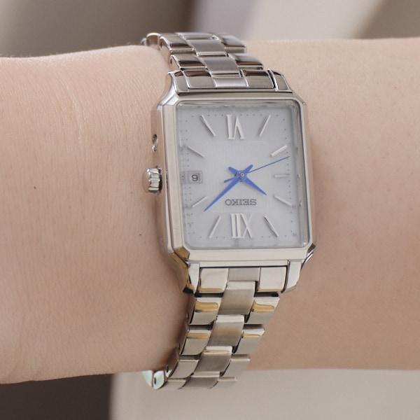 Seiko SWFH137 (Kovový pásek SEIKO SELECTION S Series Solární rádiem řízený kovový pásek pro ženy) Čtvercové hodinky