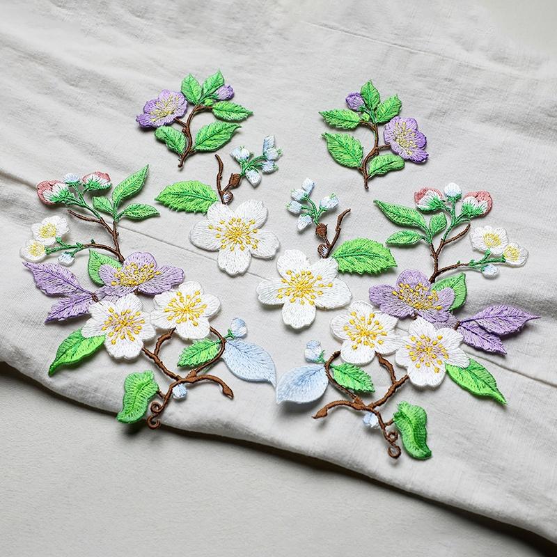 1Pcs Jacket Jeans Craft Accessories Flower Embroidery Patch Iron On Elegant Patches For Clothes Bags DIY Embroidered Stickers