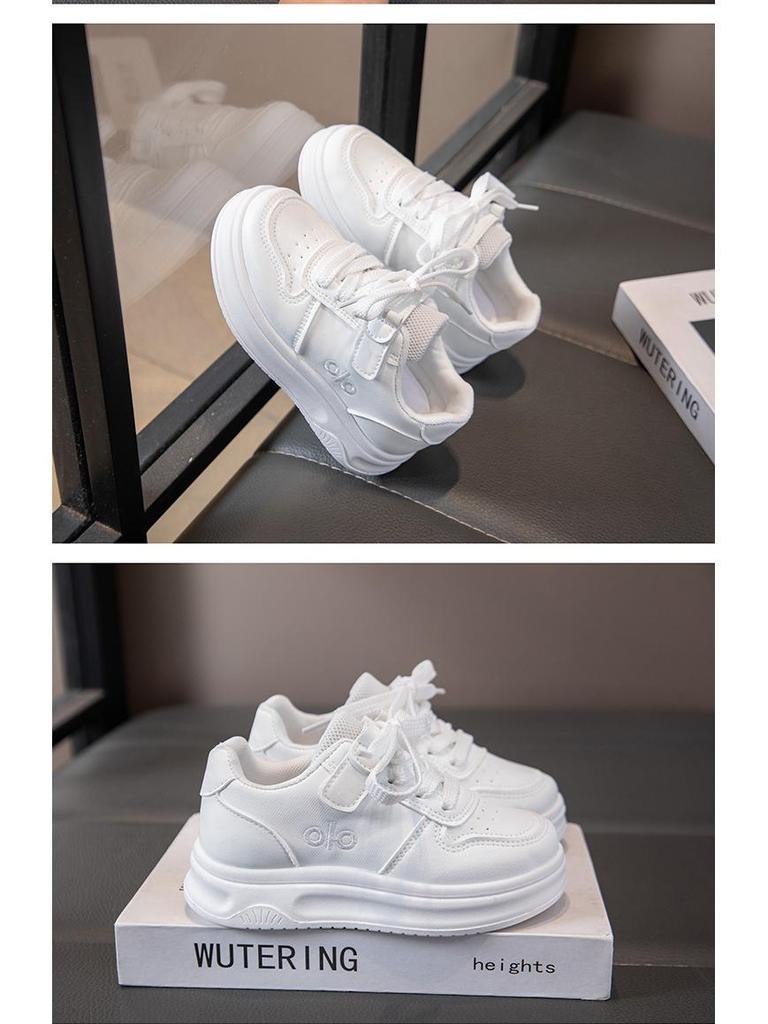 Kinder-Schwarz-Weiß-Boardingschuhe – Frühjahr/Herbst 2026, Leichte Freizeit-Sneaker für schulpflichtige Kinder.