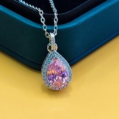 Colar com Pingente de Pedra de Alto Carbono Tipo Pera Gota d'Água Kuaishou Incrustado com Zircônia Rosa Corrente para Clavícula