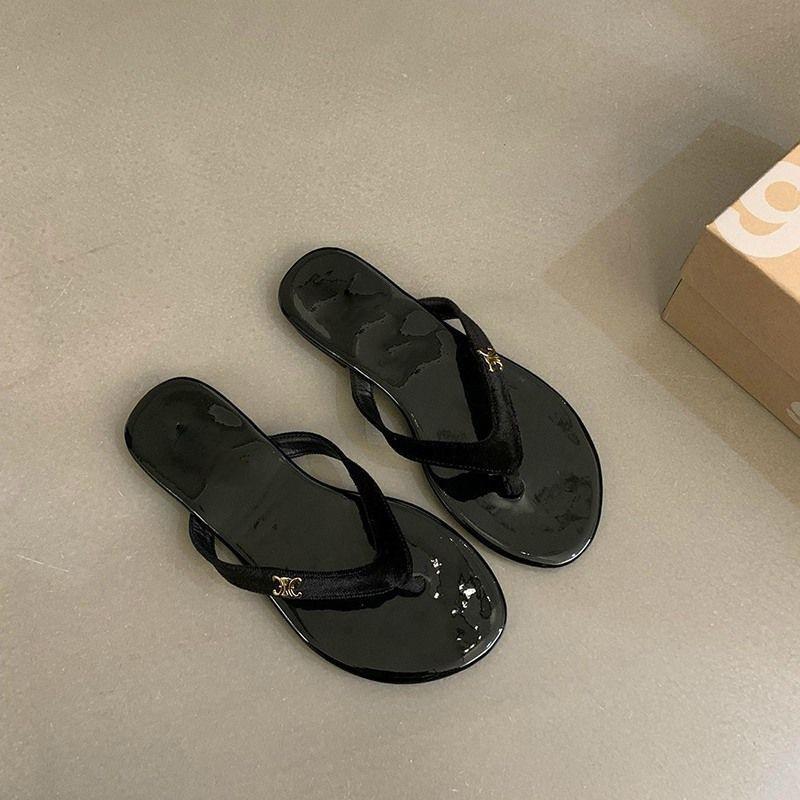 

Xiaoxiangfeng retro flat-bottomed slippers women s shoes summer wear seaside cool slippers fashion ins red flip-flops 35 чёрный