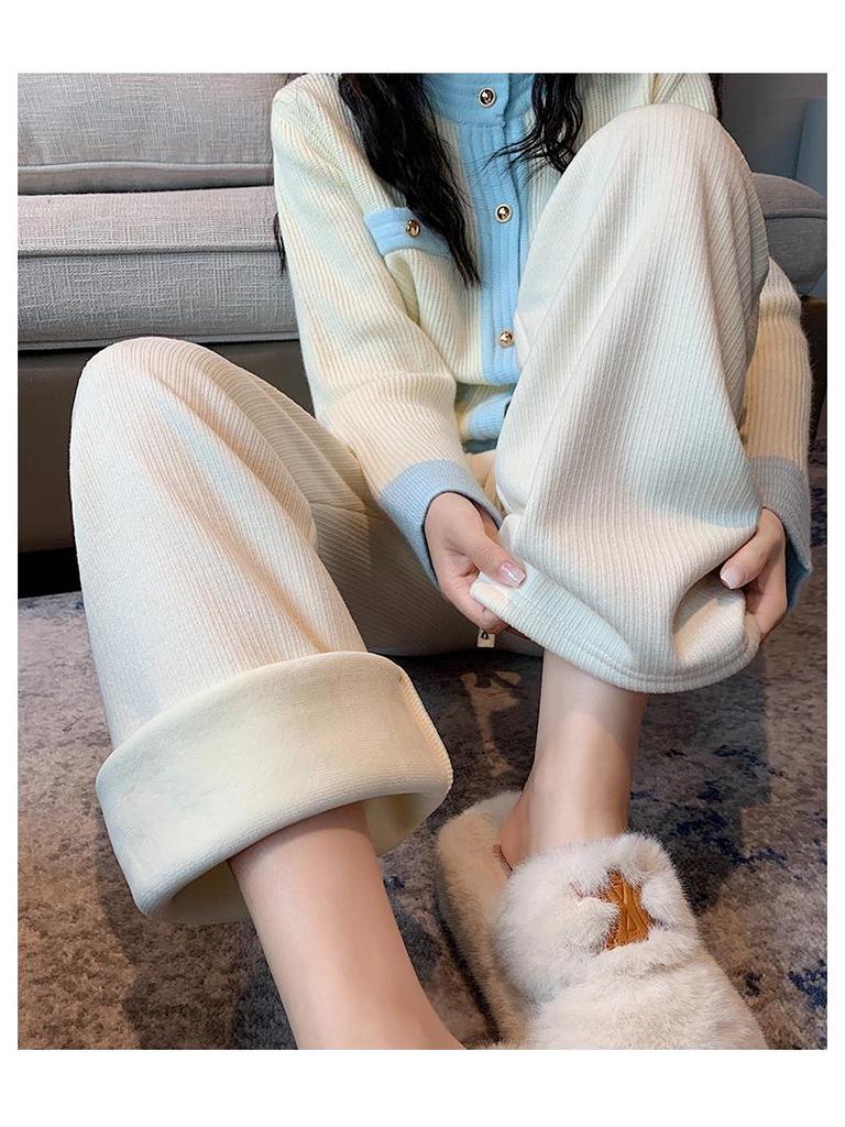 Women's High-Waist Fleece-Lined Wide-Leg Pants - Soft, Knitted, Loose-Fit for Autumn/Winter.