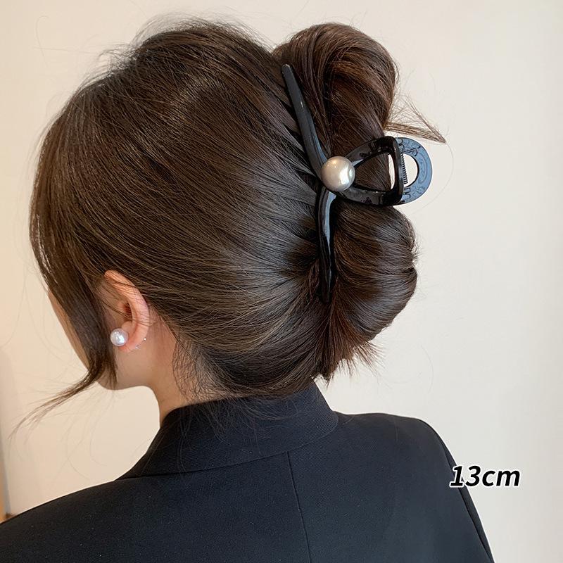 Elegant Large Hair Claw Clip for Thick Hair - High-End Korean Updo Shark Clip