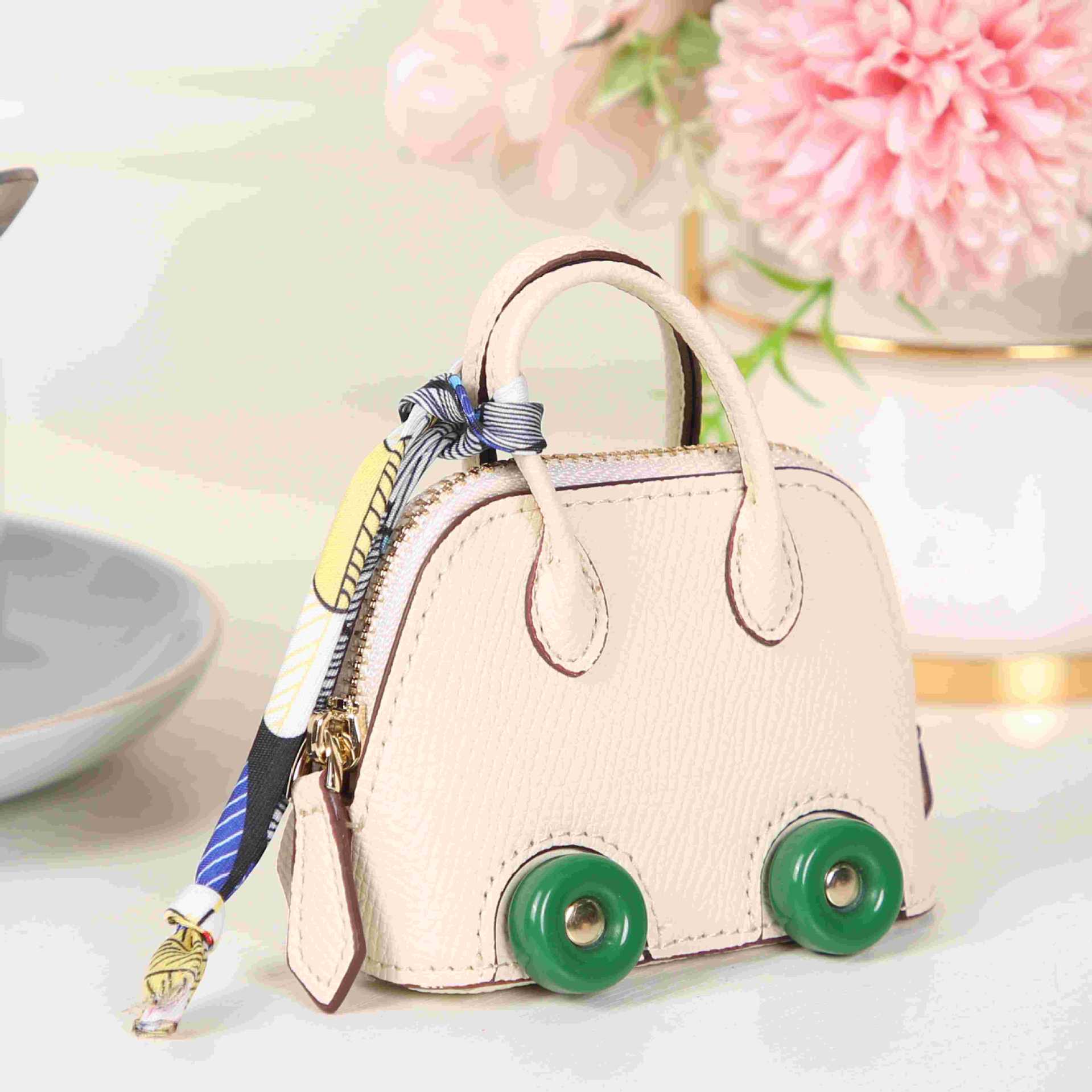 

Мини-подвеска в виде ракушки для колес, милый рот, красный конверт, сумка для наушников, аксессуары, новая сумка для боулинга, подвесные аксессуары 7x4.5x7 белый