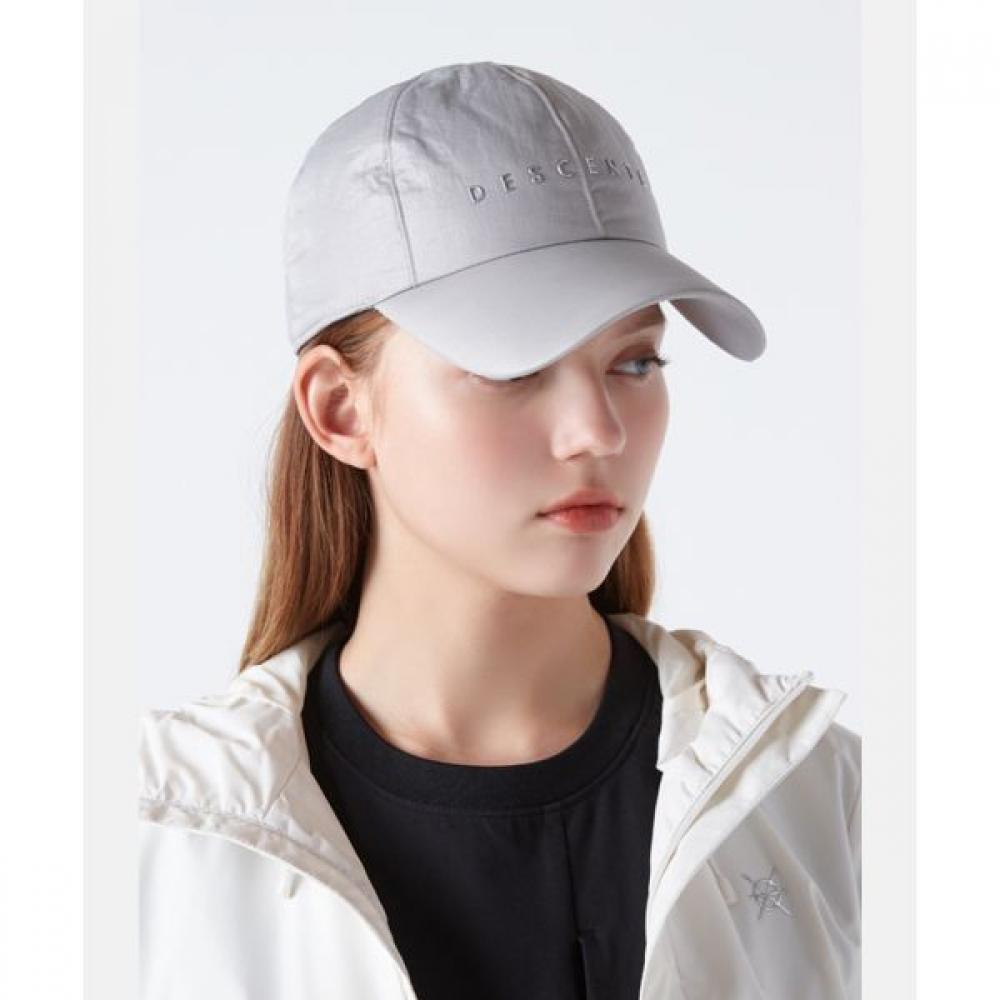 

Descente Sports Basic Light Padded бейсболка серая LGRYLIGHTGREY/F