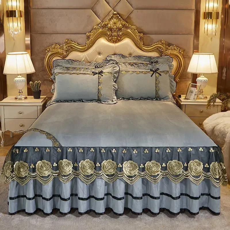 Πολυτελές κάλυμμα κρεβατιού Μόδα φούστες κρεβατιού Queen Size Διακόσμηση σπιτιού Κρυστάλλινο κέντημα Βελούδινο κάλυμμα κρεβατιού με μαξιλαροθήκες