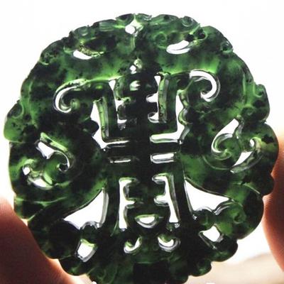 Neuer chinesischer Retro-natürlicher schwarzer grüner Jade-Anhänger Glücks-Langlebigkeits-Amulett-Geschenk