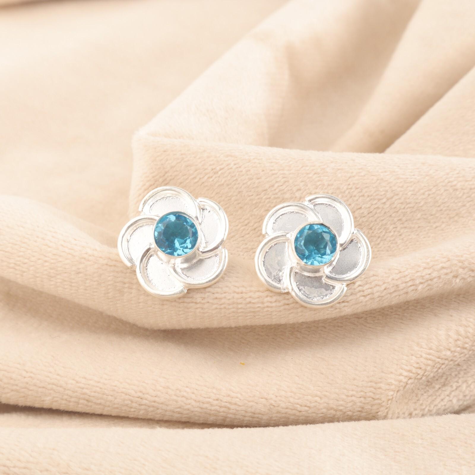 

Круглый Натуральный Швейцарский Голубой Топаз Серебро 925 пробы Бохо Пусеты Этнические Юбилейные Серьги EE-157-11