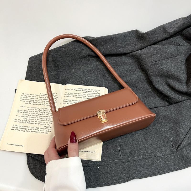 

Summer retro fashion shoulder bag new casual portable underarm bag commuter underarm bag women s bag