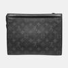 [Usado] Louis Vuitton Pochette Voyage MM 'Lona Monograma Eclipse Preta' - Muito Bom #PR7T2Z