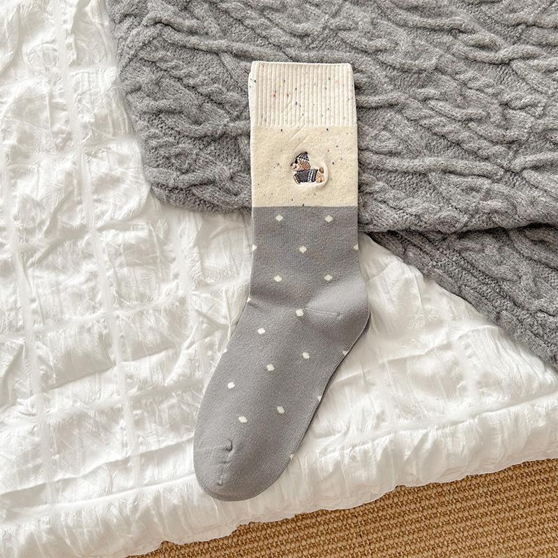 Children's Sock Mid-length Socks for Autumn and Winter, Boneless Pure Cotton Socks with Cartoon Embroidery, Gray Pile-up Socks