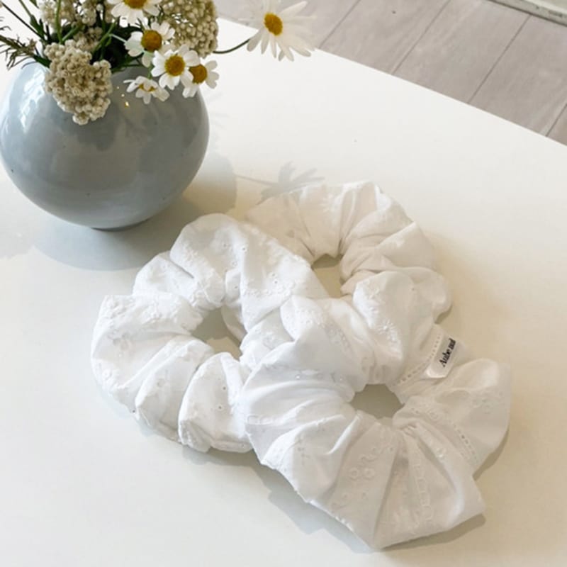 Aube Nuit Lace Hair Scrunchie _Garden series_Cottage Garden