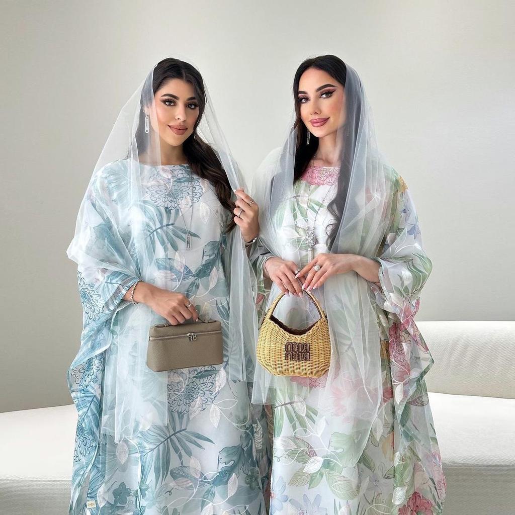 MQ140 Elegant Modest Dubai Pullover Robe: Stylish Middle Eastern Abaya for Women