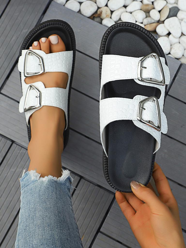 Foreign trade large size thick-bottomed cool slippers women's 2025 summer new casual buckle outer wear fashionable versatile comfortable slippers