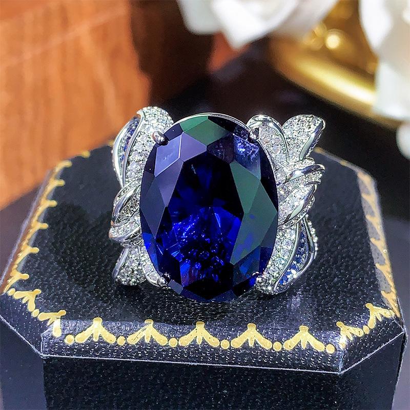 

Заводское кольцо Ювелирные изделия Высокий класс Красный корунд Синяя шпинель Открывающееся Роскошный Придворный стиль