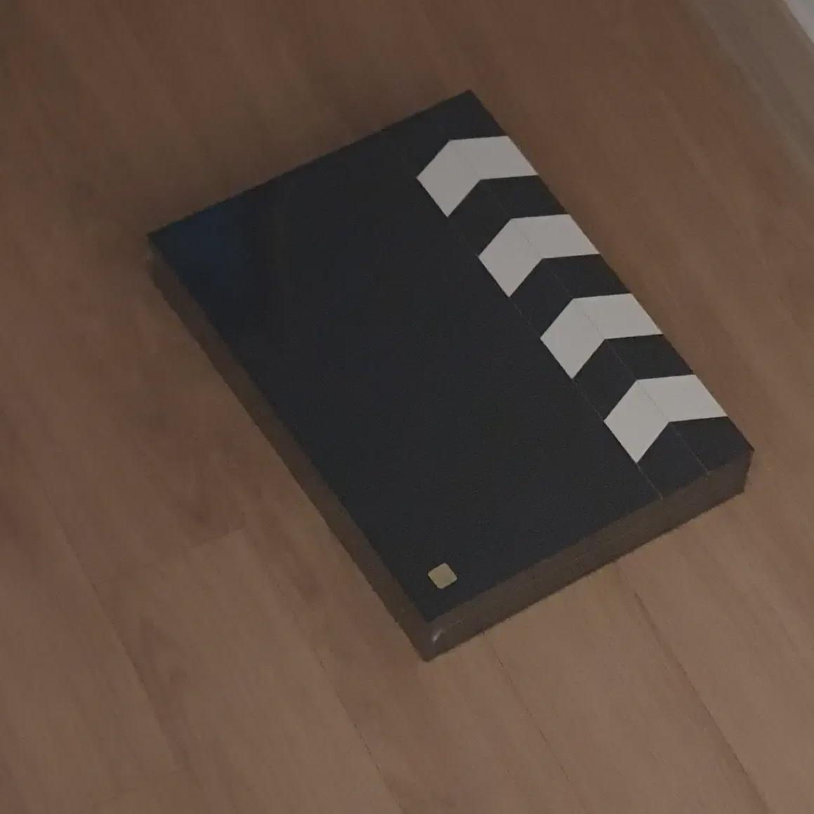 

Пуленепробиваемый Набор Фанклуба BTS Ami Kit