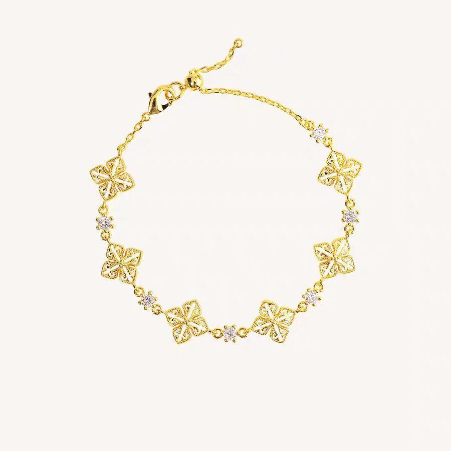 

Medieval Style Vtage Micro-Inlaid Cross Flower Bracelet Bracelet, Exquisite Temperament, Advanced Sense, Old Money Style Stacked Jewelry