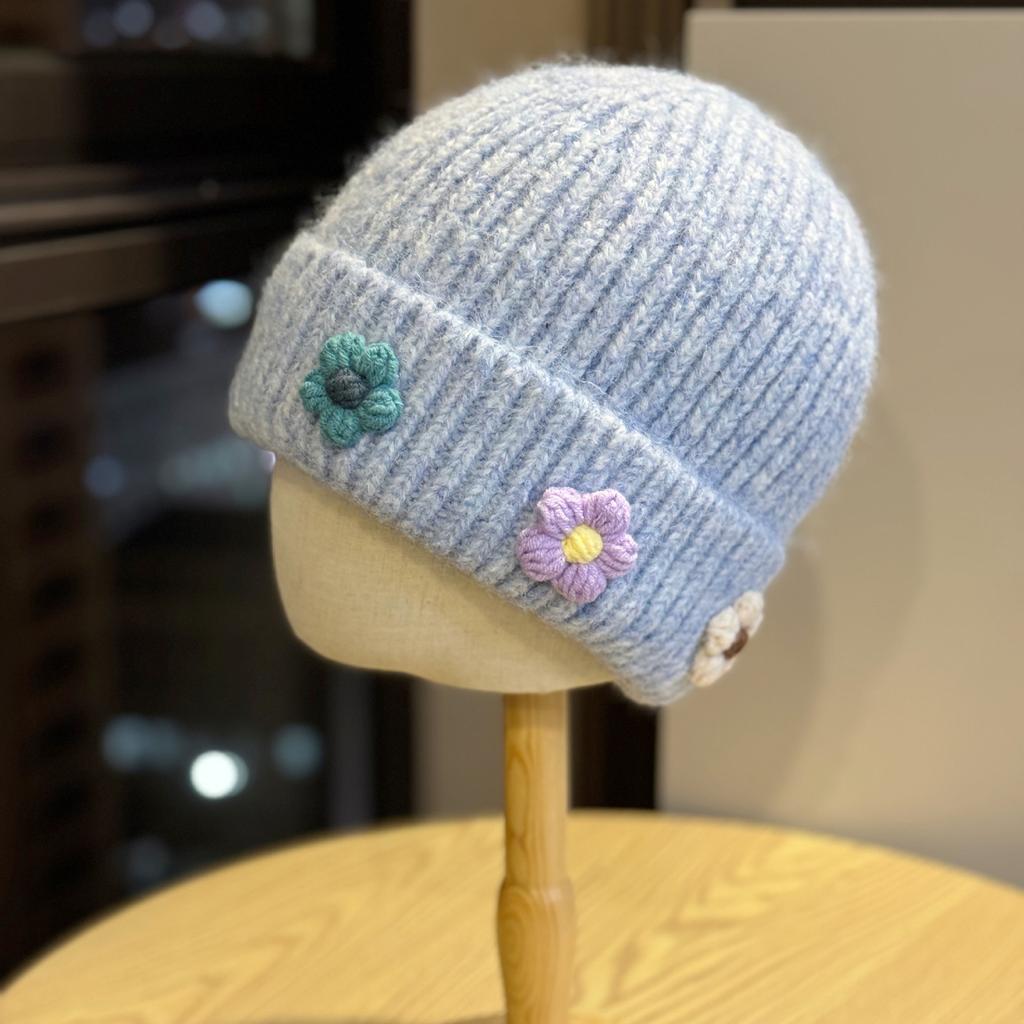 Women's Hats  Women's Autumn and Winter Woolen Hats Knitted Hats Cold Hats Winter Warm Confinement Hats Baotou Hats Cute Flowers