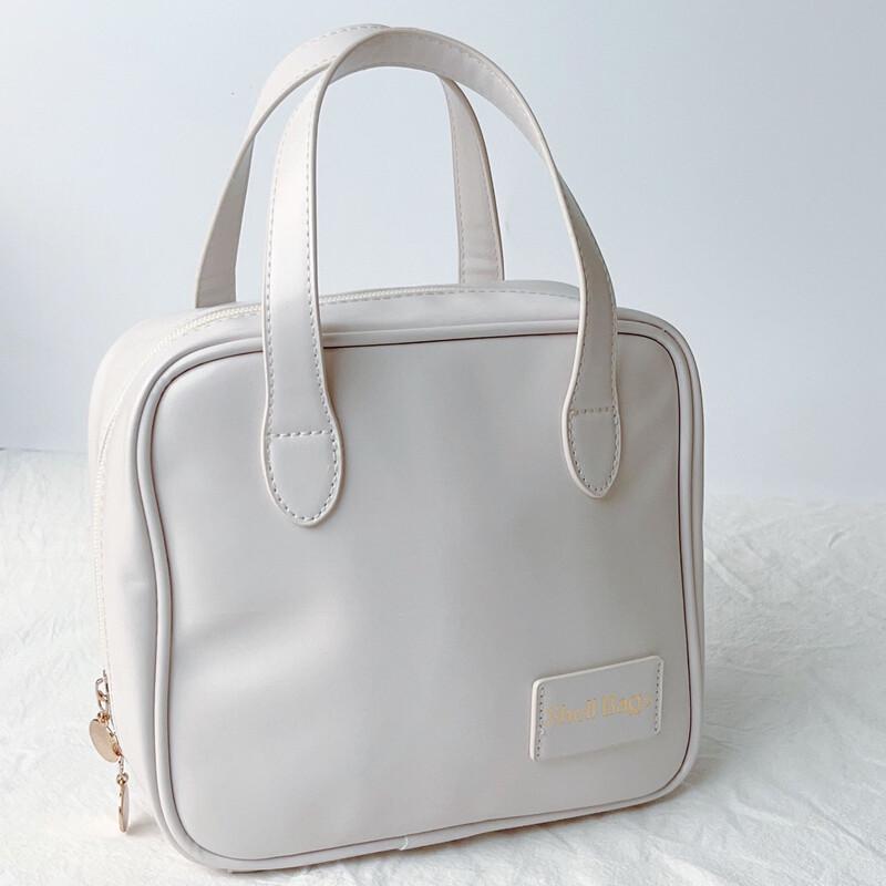 Miling Premium Portable Large Capacity Cosmetic Wash Bag