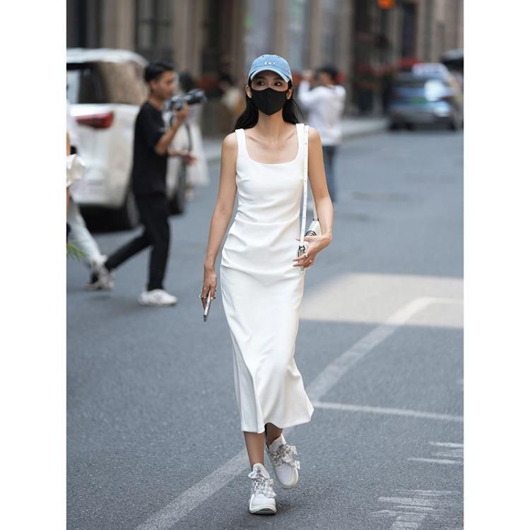 Elegant Dress for Women French White Sleeveless Square Neck Bodycon Dress with Pleats