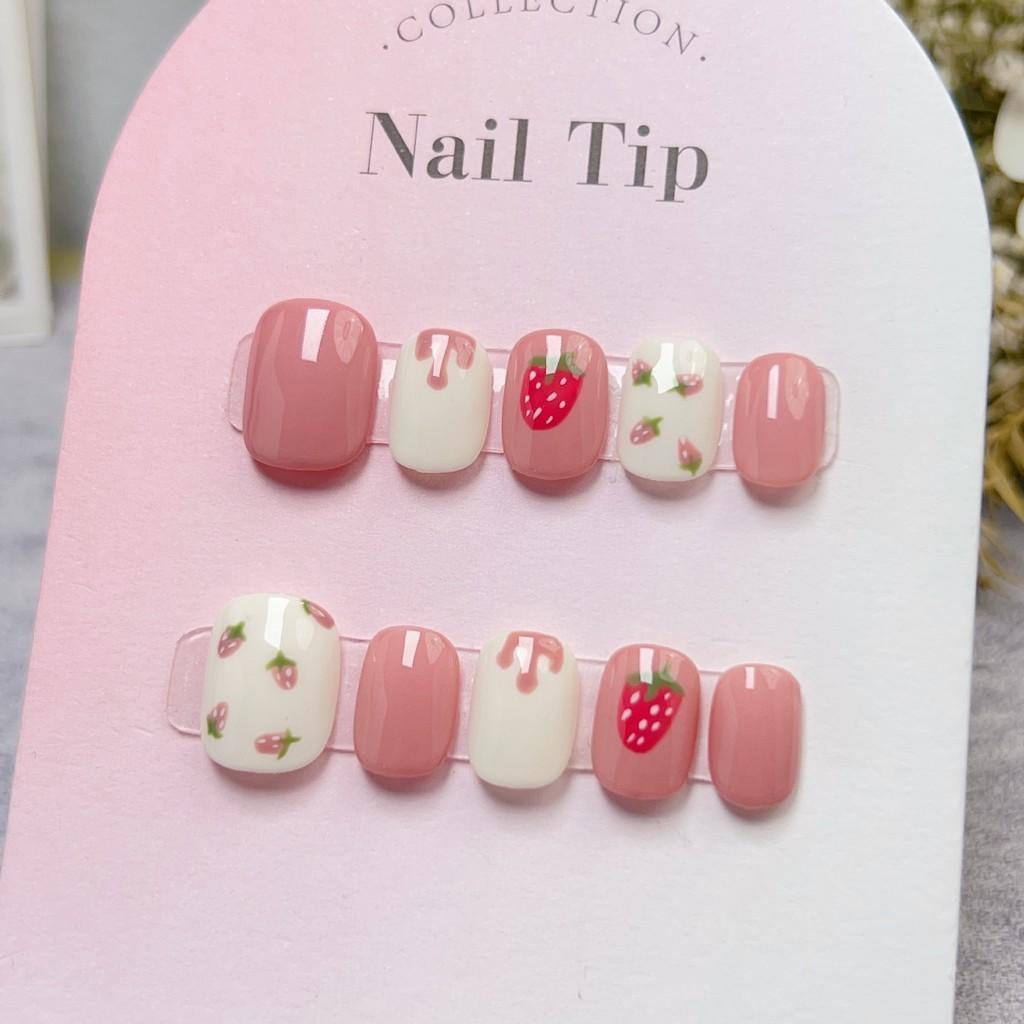 HANDMADE Artificial Nail Short Sweet Cute Strawberry Phototherapy Nails Fake Nails Reusable and Removable Nails