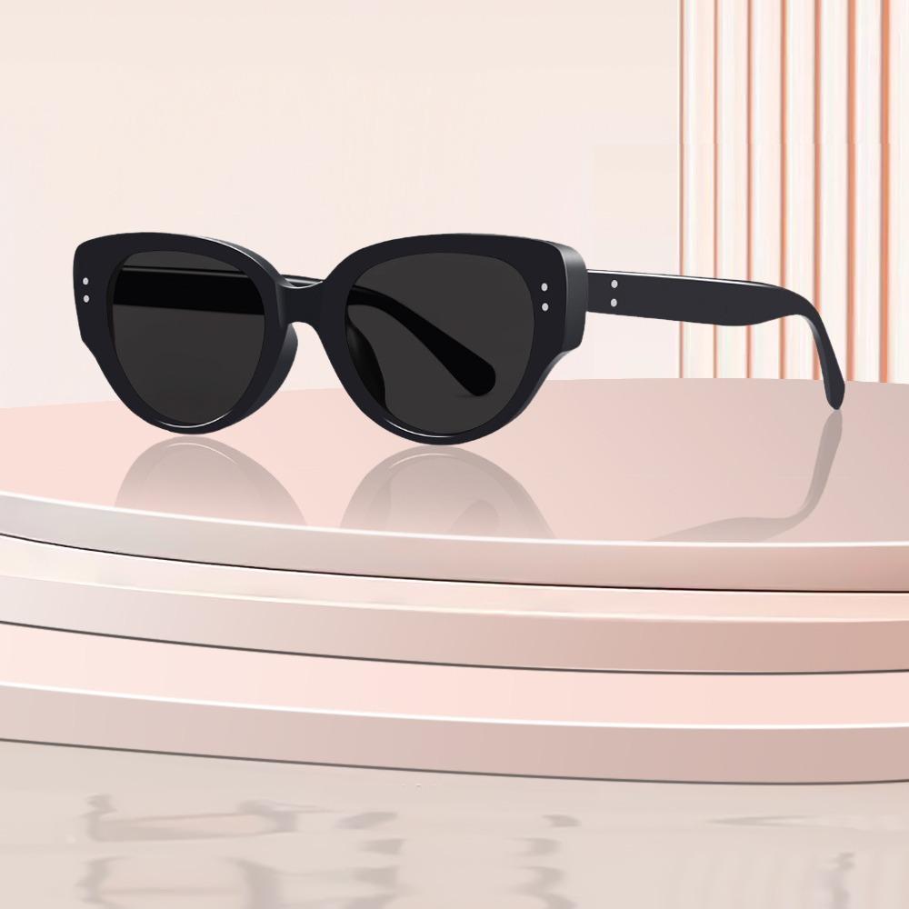 Модные женские солнцезащитные очки без оправы — фото 3