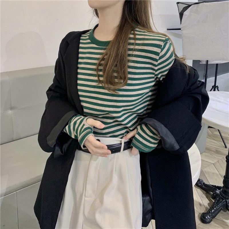 Large Size Striped Bottoming Shirt Long-sleeved T-shirt for Women in Autumn and Winter Fashionable and Versatile